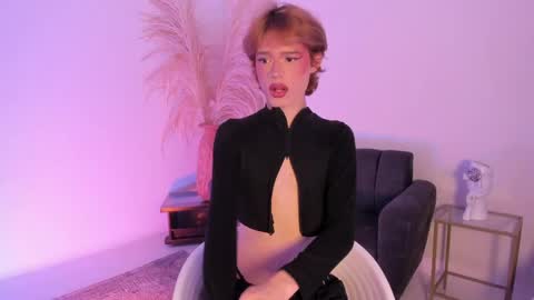 Angel Doll online show from June 9, 4:02 am