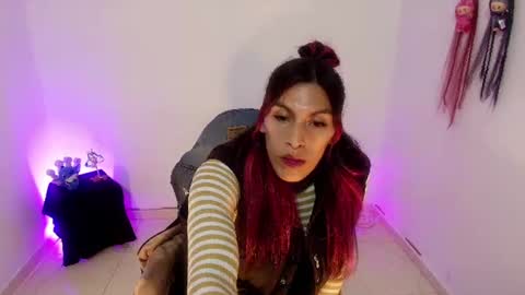 angele online show from June 16, 7:38 pm
