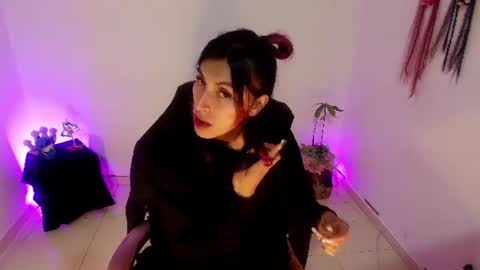 angele online show from June 18, 6:23 pm