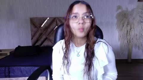angel online show from April 26, 4:59 pm