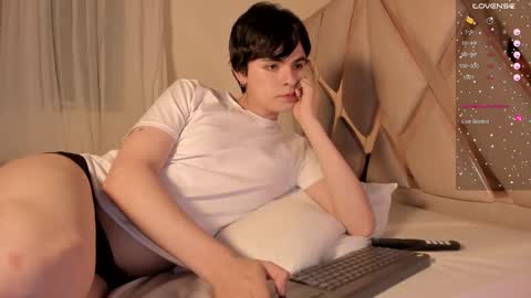 Angel Fiore online show from March 7, 3:47 am