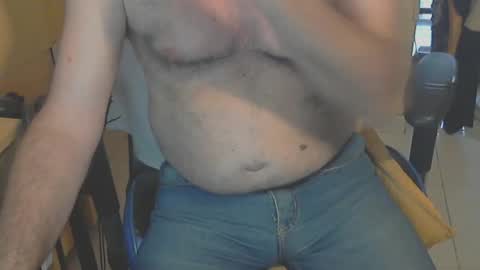 Snapshot of angelgarcia269 chatting on February 28, 7:56 pm angelgarcia269 online show from February 28, 7:56 pm