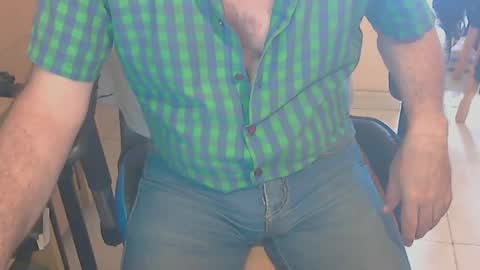 Snapshot of angelgarcia269 chatting on March 3, 2:48 pm angelgarcia269 online show from March 3, 2:48 pm