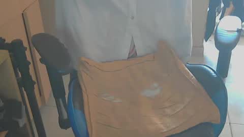 Snapshot of angelgarcia269 chatting on March 4, 11:29 am angelgarcia269 online show from March 4, 11:29 am