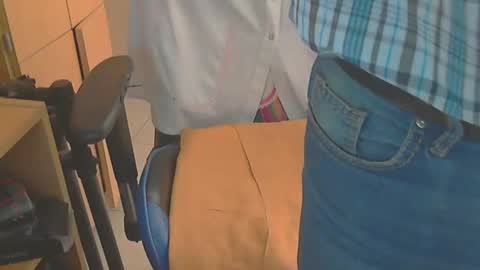 Snapshot of angelgarcia269 chatting on March 10, 11:10 am angelgarcia269 online show from March 10, 11:10 am