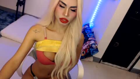 DIVINE ANGEL online show from June 14, 11:40 pm