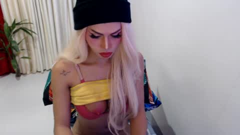 DIVINE ANGEL online show from July 18, 1:15 pm