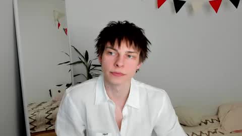 Snapshot of angelic_look chatting on March 10, 2:59 pm Daniel online show from March 10, 2:59 pm