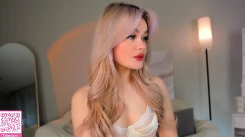 Emma online show from February 13, 1:12 am