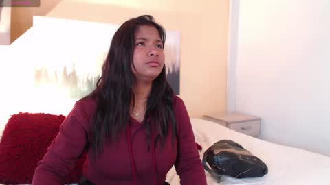 Snapshot of angelica_bss chatting on January 28, 2:53 pm Angelica bss online show from January 28, 2:53 pm