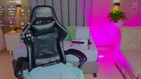A N G E L I C A online show from May 15, 7:43 pm