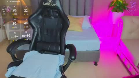 A N G E L I C A online show from May 28, 6:16 pm