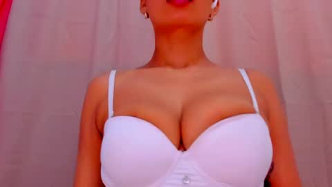 angelica_hot19 online show from June 26, 2:21 pm