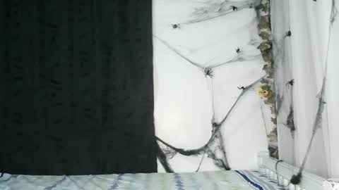 Snapshot of angelicahotparis18 chatting on November 2, 4:04 am angelica gomez online show from November 2, 4:04 am