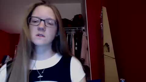 AngelicAngel online show from October 18, 5:43 am