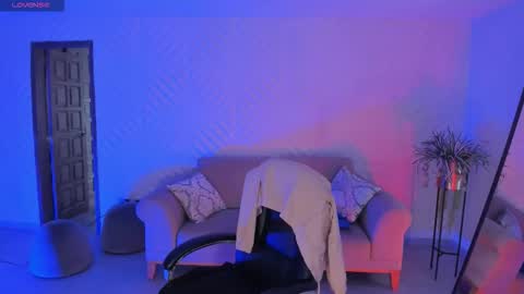  Angelica Vega  online show from November 11, 7:25 pm