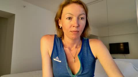 Snapshot of angelicfenix chatting on June 7, 1:37 pm angelicfenix online show from June 7, 1:37 pm