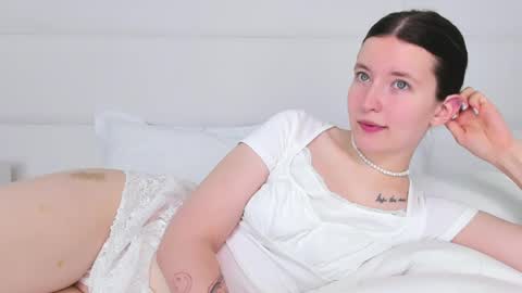 Angelic online show from February 9, 2:49 am