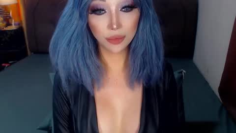 Snapshot of angelicqueents chatting on September 13, 7:30 am MS. AMALIA online show from September 13, 7:30 am