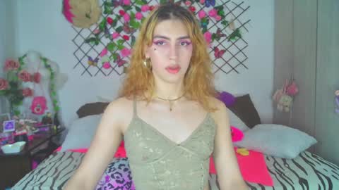 Snapshot of angelicuntyxxx chatting on July 25, 2:31 am ANGELICUNTYXXX online show from July 25, 2:31 am
