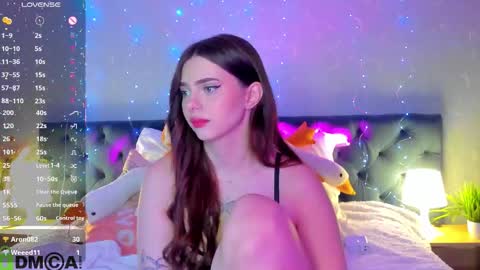 Snapshot of angelika_cute_ chatting on November 7, 1:27 am Angelika online show from November 7, 1:27 am