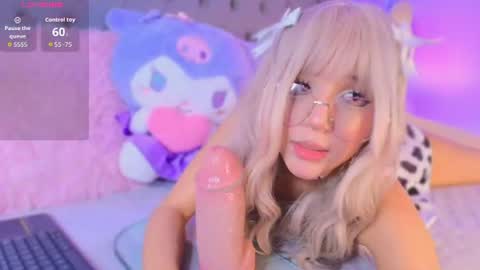 Snapshot of angelina_honey_ chatting on June 23, 4:21 am Angelina Honey online show from June 23, 4:21 am