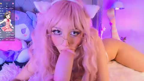 Snapshot of angelina_honey_ chatting on July 30, 4:11 am Angelina Honey online show from July 30, 4:11 am