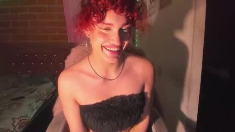 Angelina Rouse  online show from December 31, 9:42 am