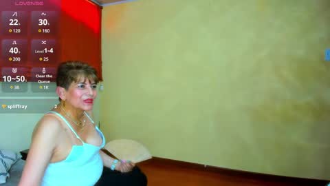 Snapshot of angelina_stone_65 chatting on December 16, 10:03 pm Angelina online show from December 16, 10:03 pm