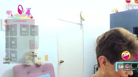 Snapshot of angelina_stone_65 chatting on September 23, 1:19 am Angelina online show from September 23, 1:19 am