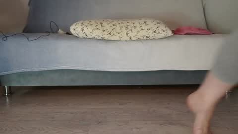 Snapshot of angelinalov chatting on December 28, 6:49 am Angelina online show from December 28, 6:49 am