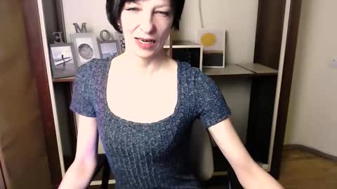 Angelina online show from November 20, 9:20 am