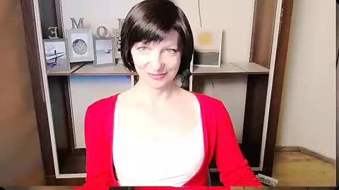 Angelina online show from June 18, 9:25 am