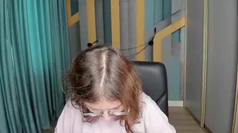 AngelinaLow online show from November 8, 6:46 am