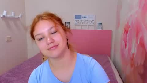 AngelinaLow online show from June 12, 11:31 am