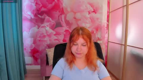 AngelinaLow online show from June 14, 5:31 am