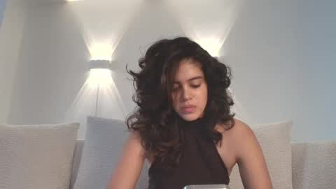   online show from March 29, 7:03 pm