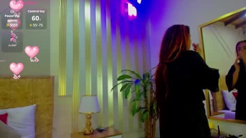 Snapshot of angelinarouse_ chatting on October 13, 3:28 am angelinarouse_ online show from October 13, 3:28 am