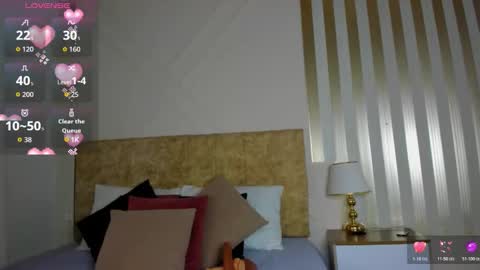 Snapshot of angelinarouse_ chatting on October 26, 2:39 am angelinarouse_ online show from October 26, 2:39 am