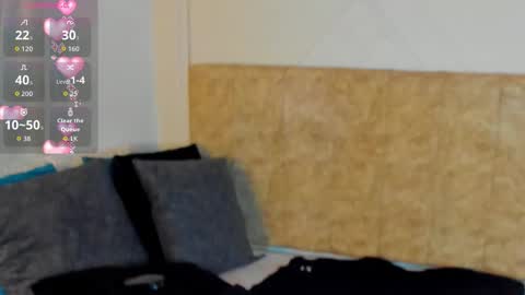 Snapshot of angelinarouse_ chatting on November 23, 4:23 am angelinarouse_ online show from November 23, 4:23 am