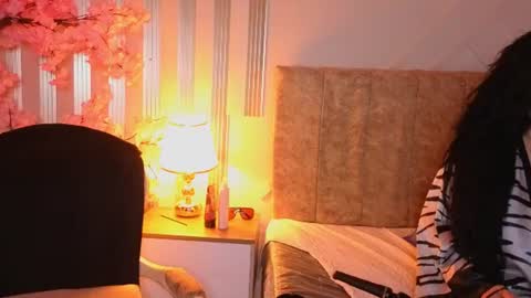 Snapshot of angelinarouse_ chatting on July 23, 1:58 am angelinarouse_ online show from July 23, 1:58 am