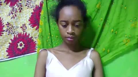 angeline221173 online show from May 5, 9:28 am