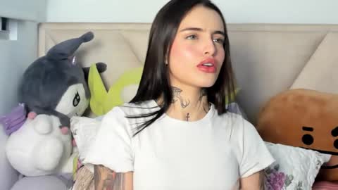 Snapshot of angeline__smith chatting on September 28, 1:00 am Angeline Smith online show from September 28, 1:00 am