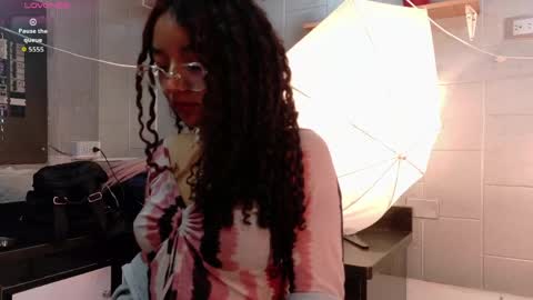 angeline_scot online show from April 29, 12:09 pm