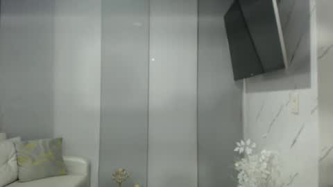 angelinna_12 online show from May 20, 5:02 am