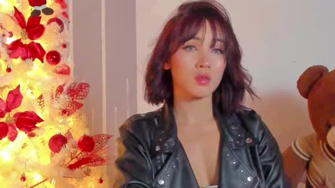 Angelique Murphy online show from December 16, 6:29 am