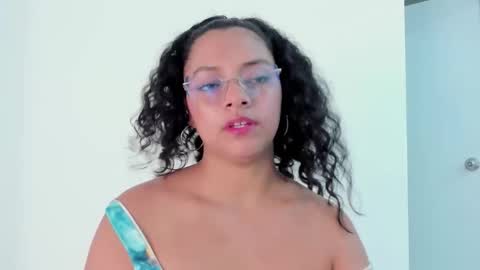 A F R O D I T A online show from November 5, 11:32 am