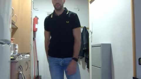 Snapshot of angell102890 chatting on October 1, 12:33 pm angell102890 online show from October 1, 12:33 pm