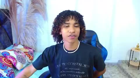 Angel online show from April 27, 8:51 pm
