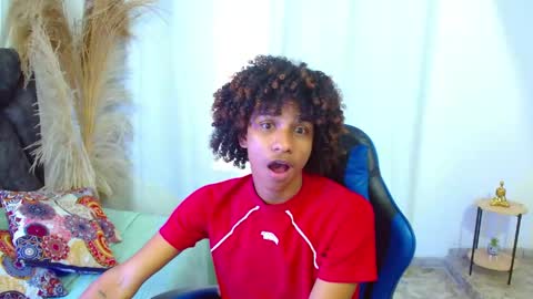 Snapshot of angell18_ chatting on May 15, 8:49 pm Angel online show from May 15, 8:49 pm